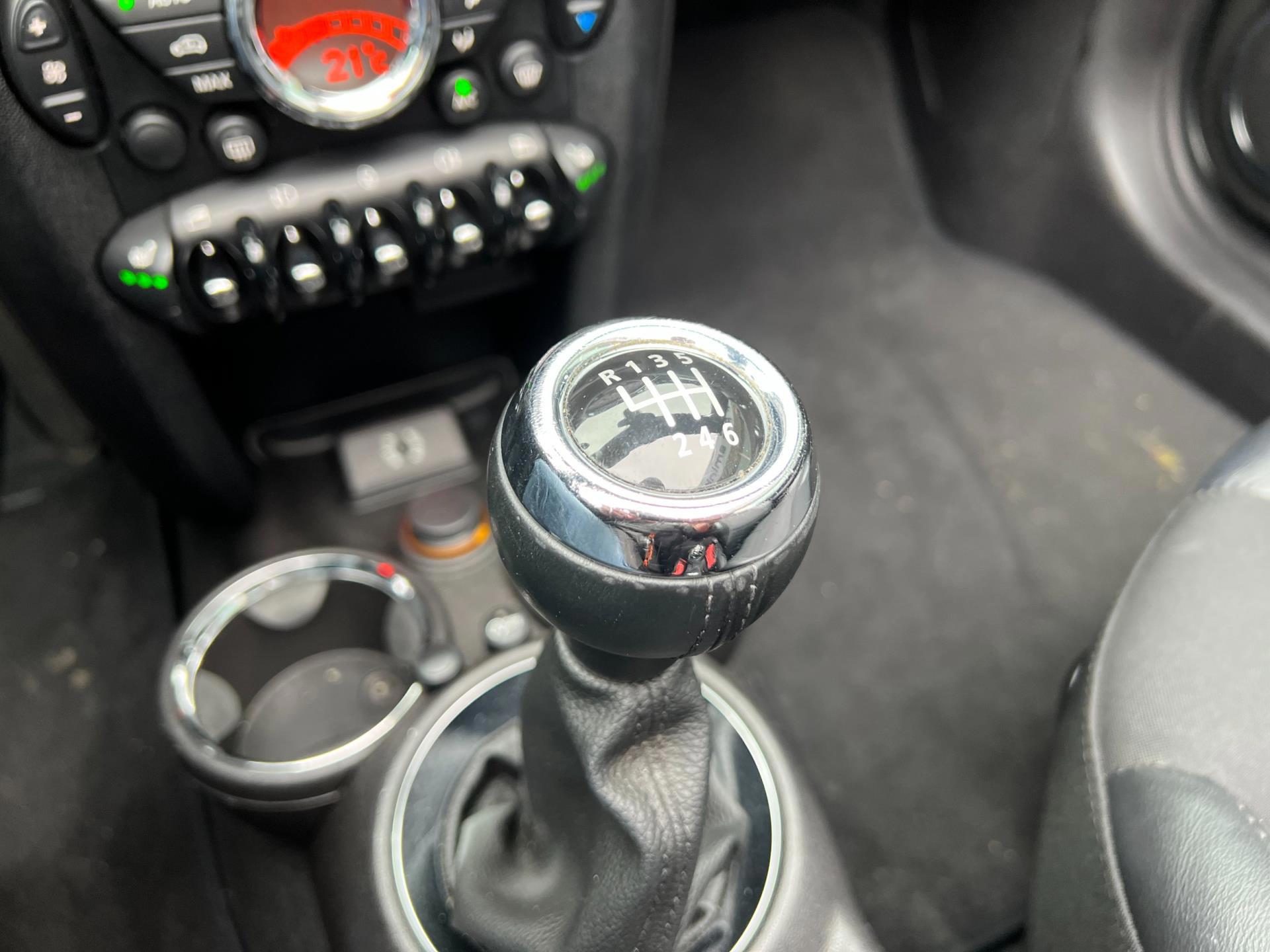 48670528-55.jpg